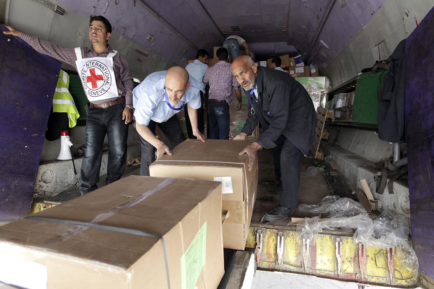 La ayuda humanitaria logra llegar a Saná