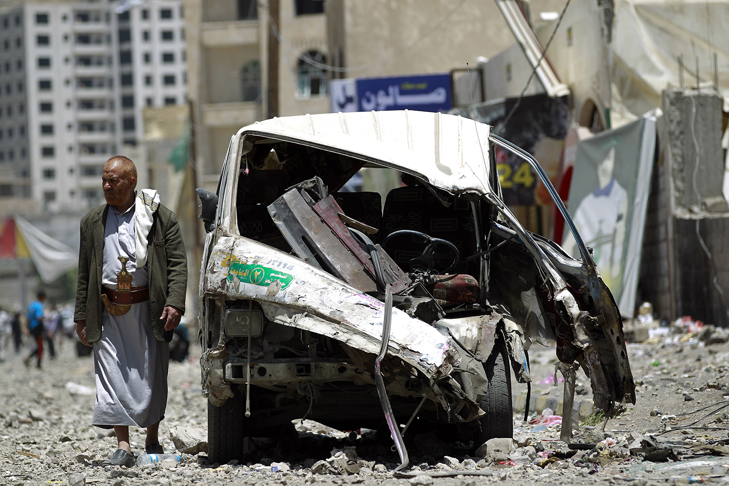 La coalición árabe pone fin a sus bombardeos sobre Yemen