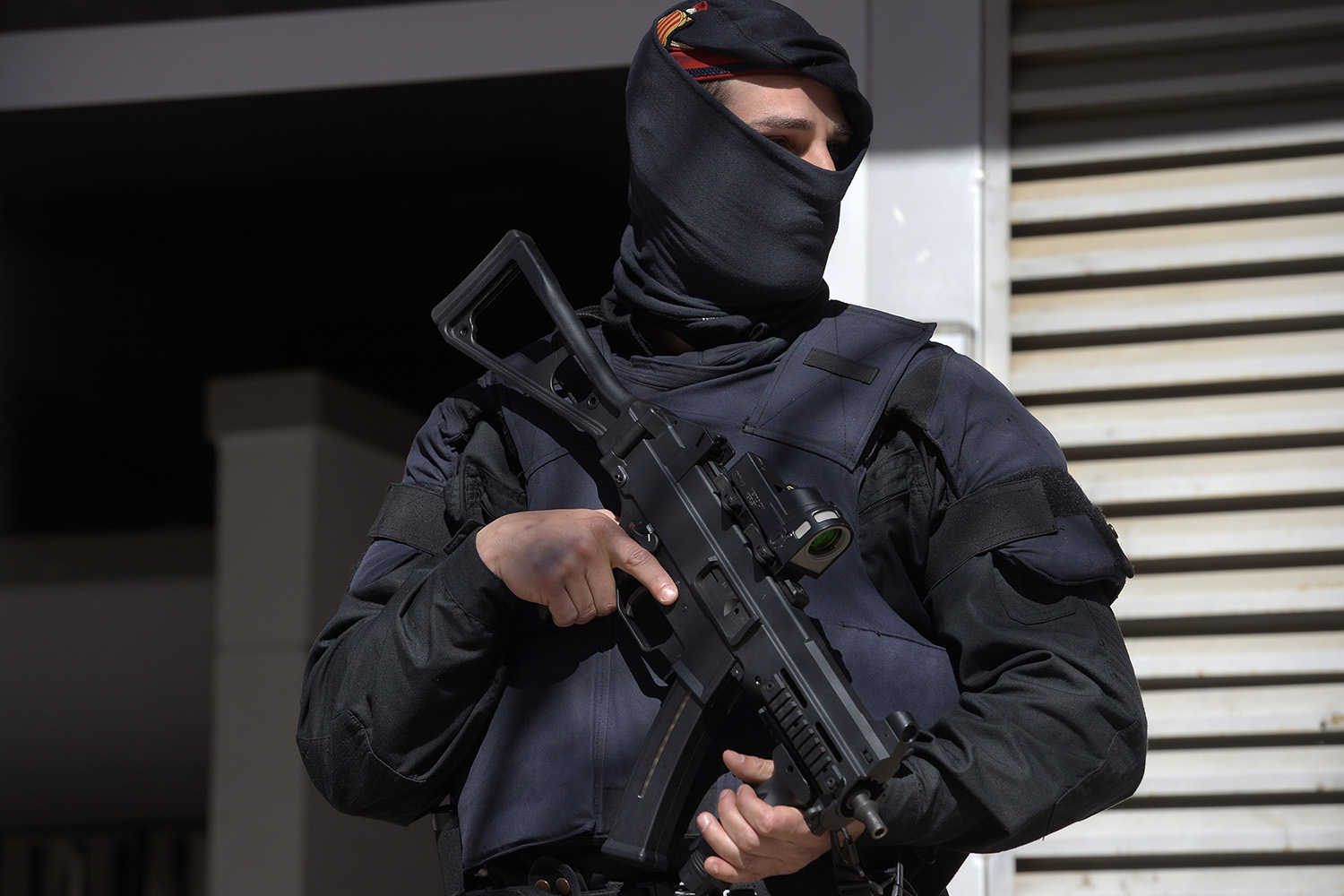 Los Mossos acusan a la Policía Nacional de dar un chivatazo a los yihadistas