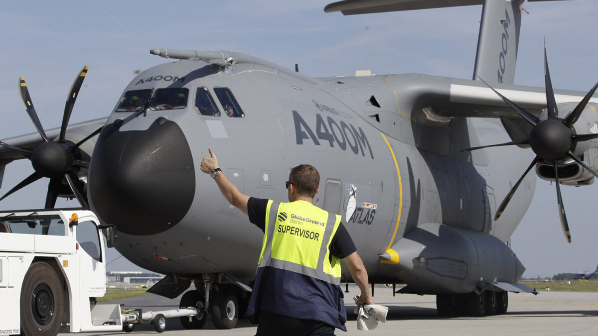 Defensa retira el permiso al A400M para hacer vuelos de prueba.