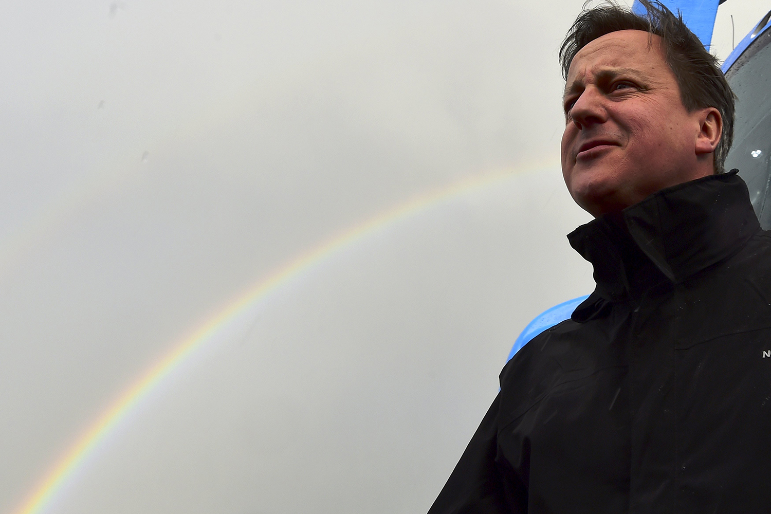 Cameron y Miliband empatados al final de la campaña electoral
