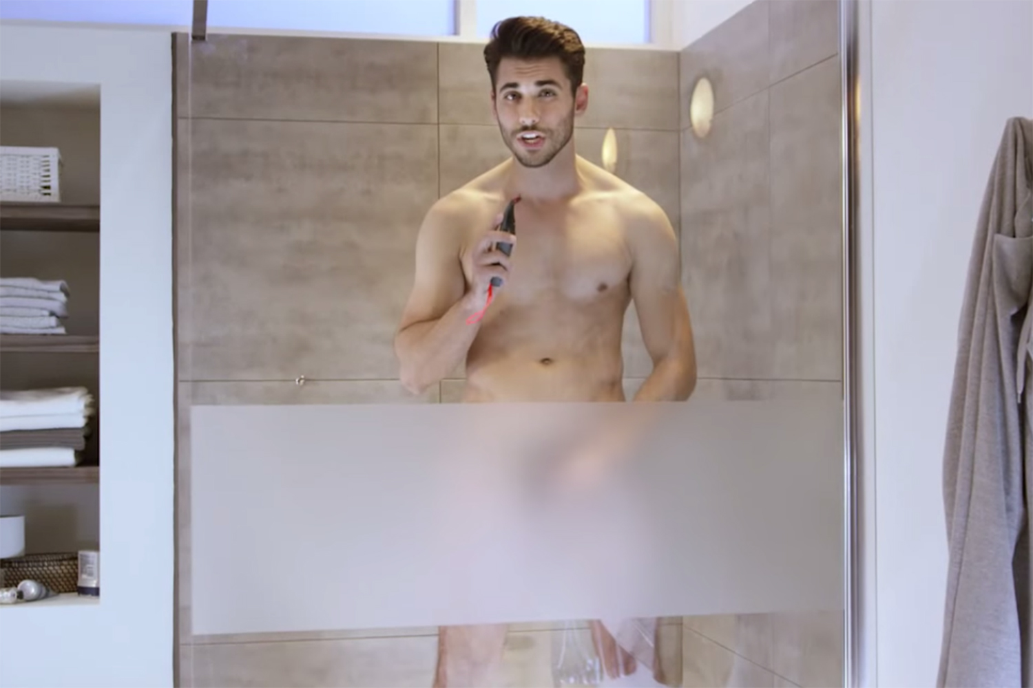 Un vídeo que enseña a los hombres a depilarse los genitales se hace viral