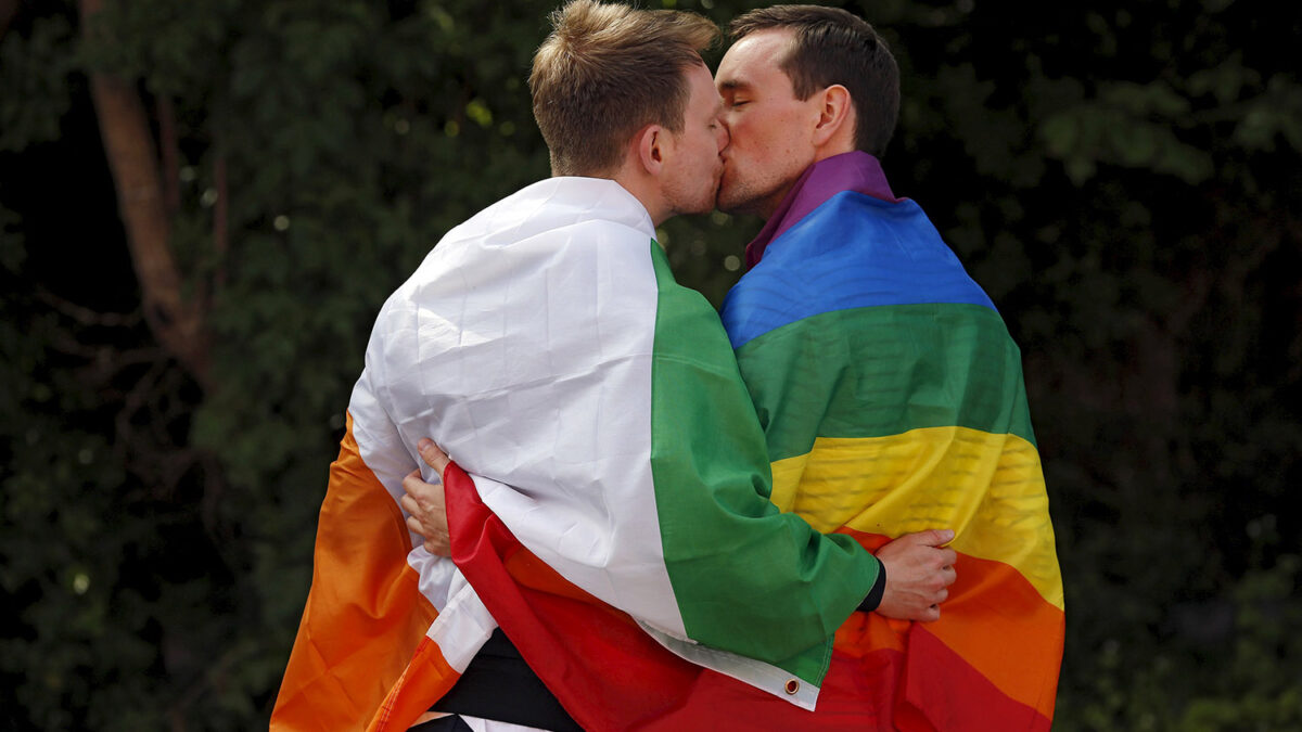 El Vaticano considera que voto sobre matrimonio gay es «una derrota para humanidad»