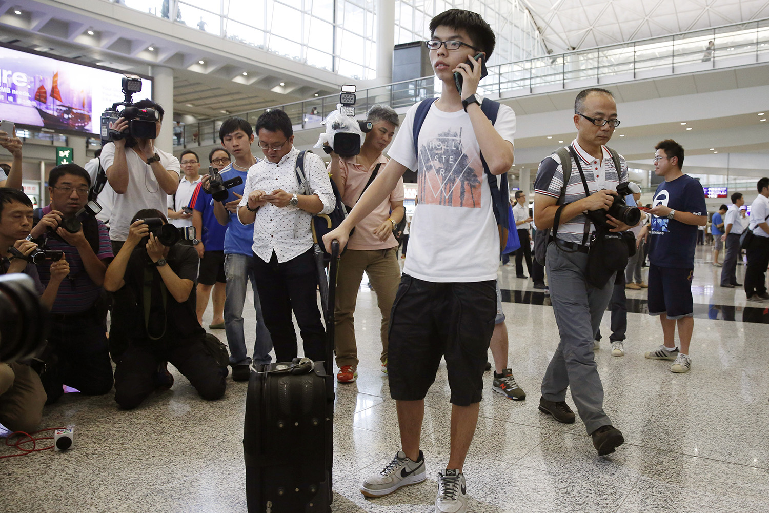 Malasia deporta a líder estudiantil de la revolución de los paraguas
