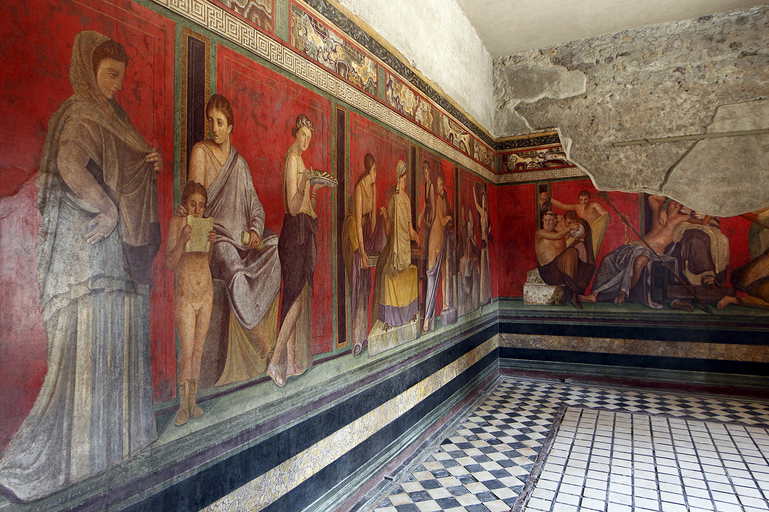 Usan antibióticos para restaurar los frescos de Pompeya