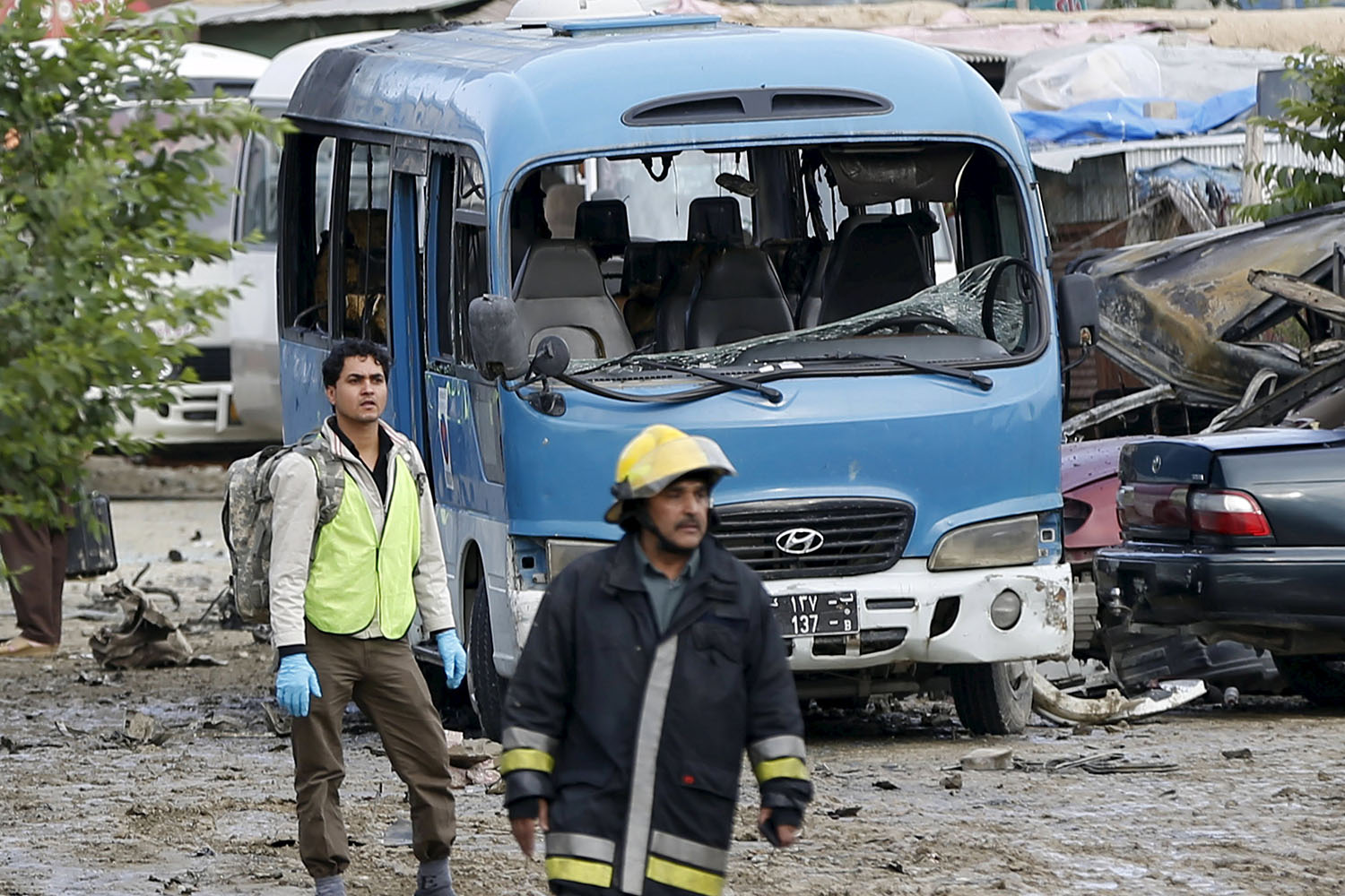 Mueren 13 personas en un atentado talibán en Kabul