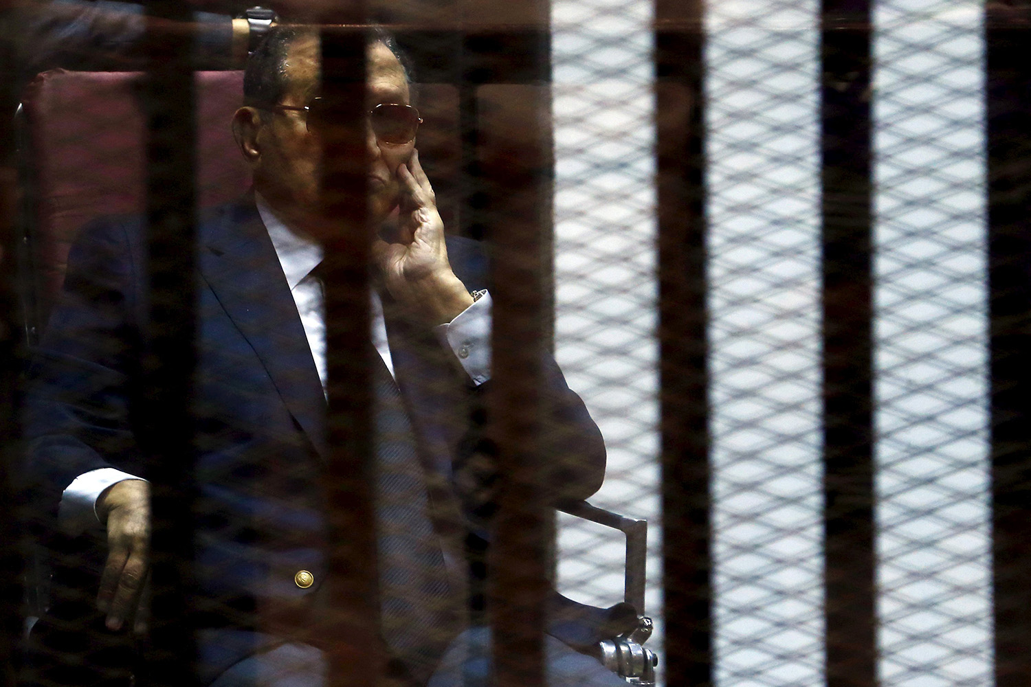 Corte confirma tres años de cárcel a Hosni Mubarak y a sus hijos por corrupción