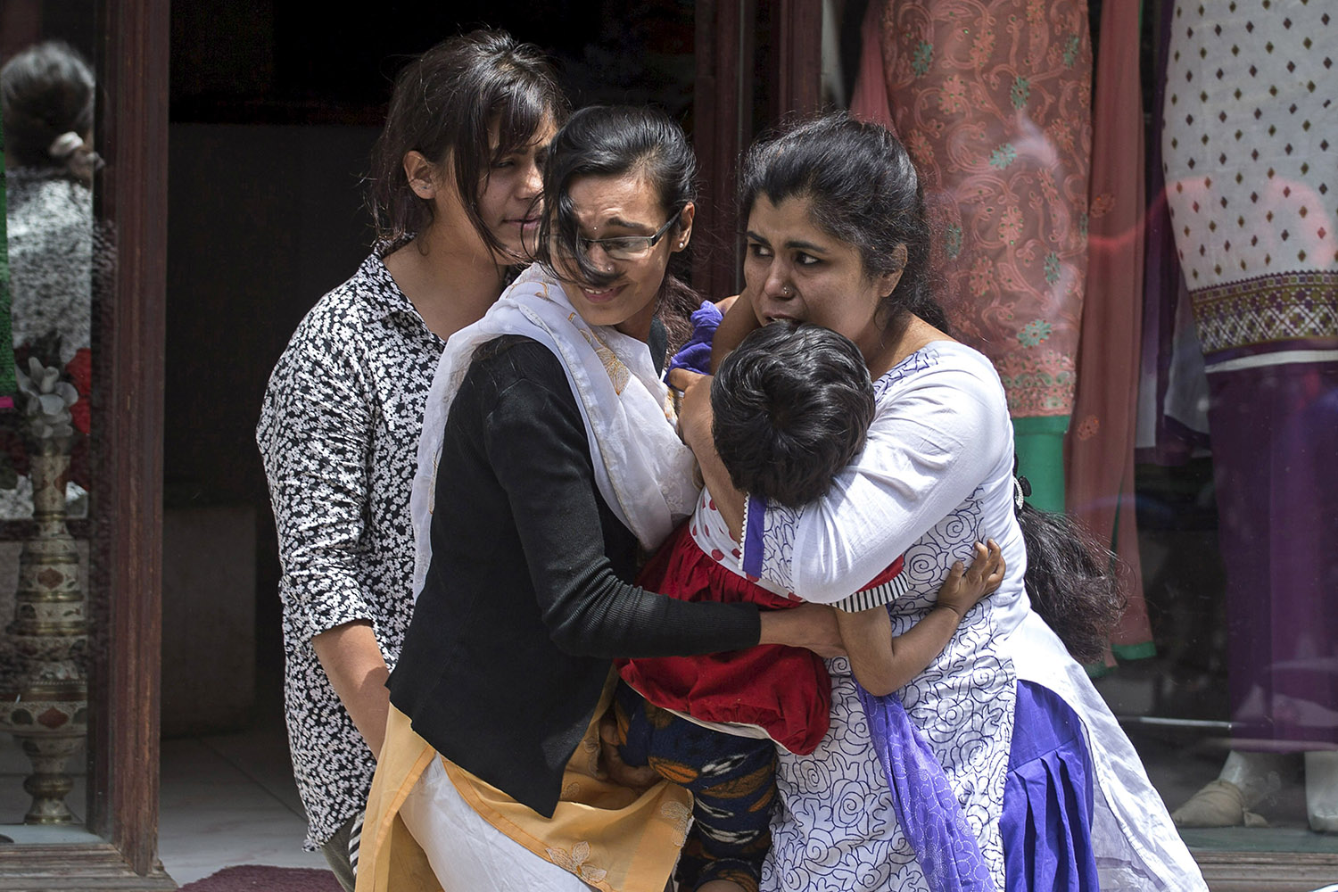 Nuevo terremoto en Nepal causa 29 muertos.