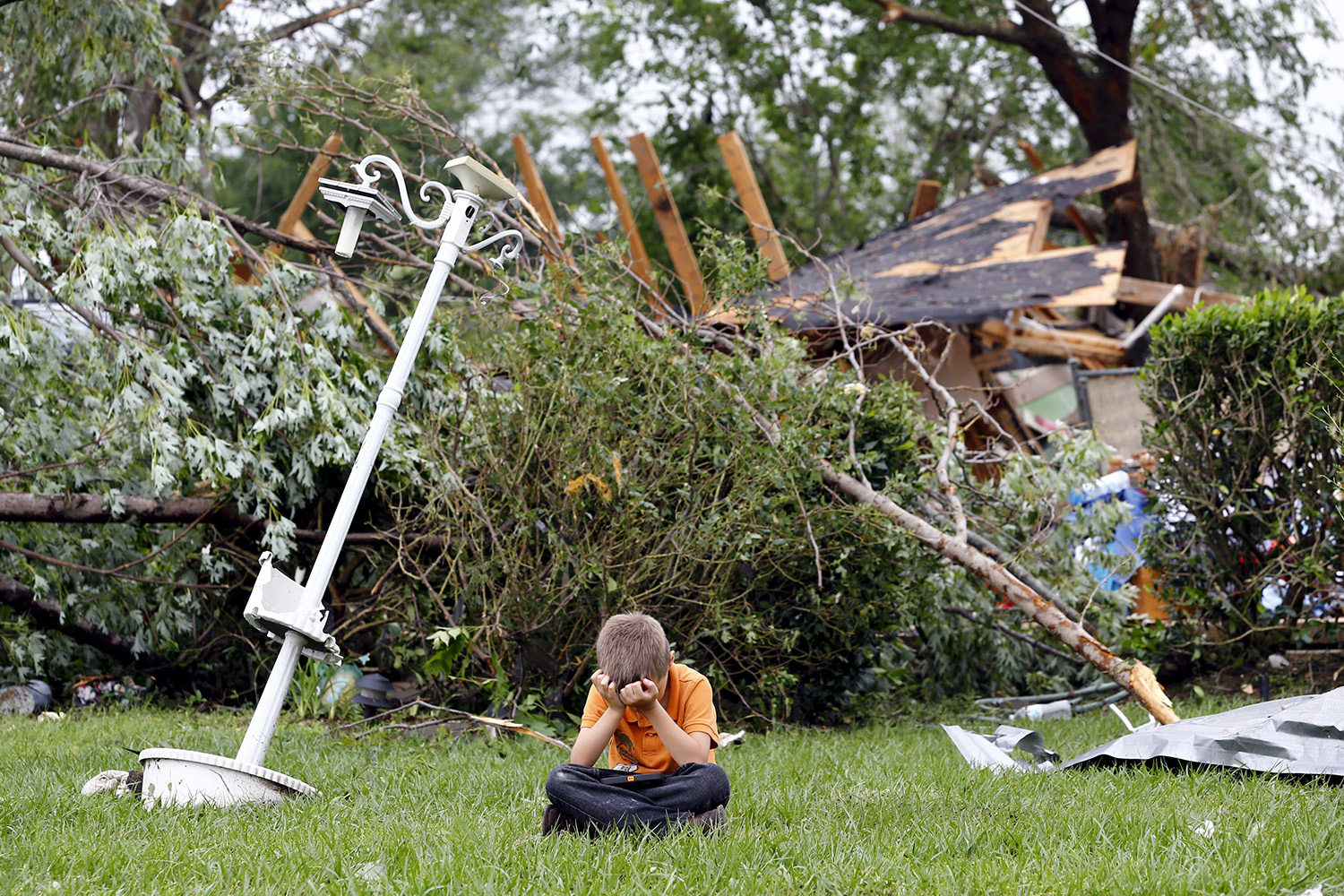 Más de 70 tornados causan 5 muertos en EE UU.