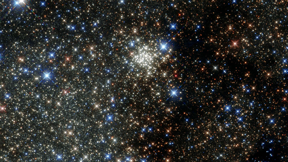 Hubble capta en una imagen la joya más preciada de la constelación Sagitario