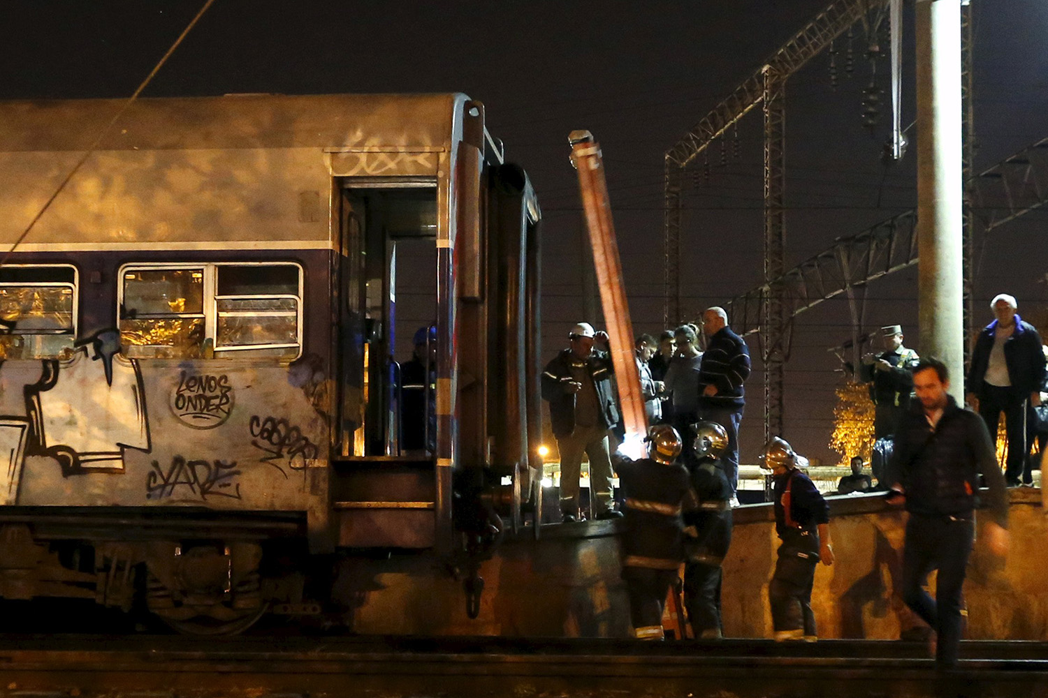 Gobierno argentino atribuye a sabotaje accidente de tren que causó 40 heridos.