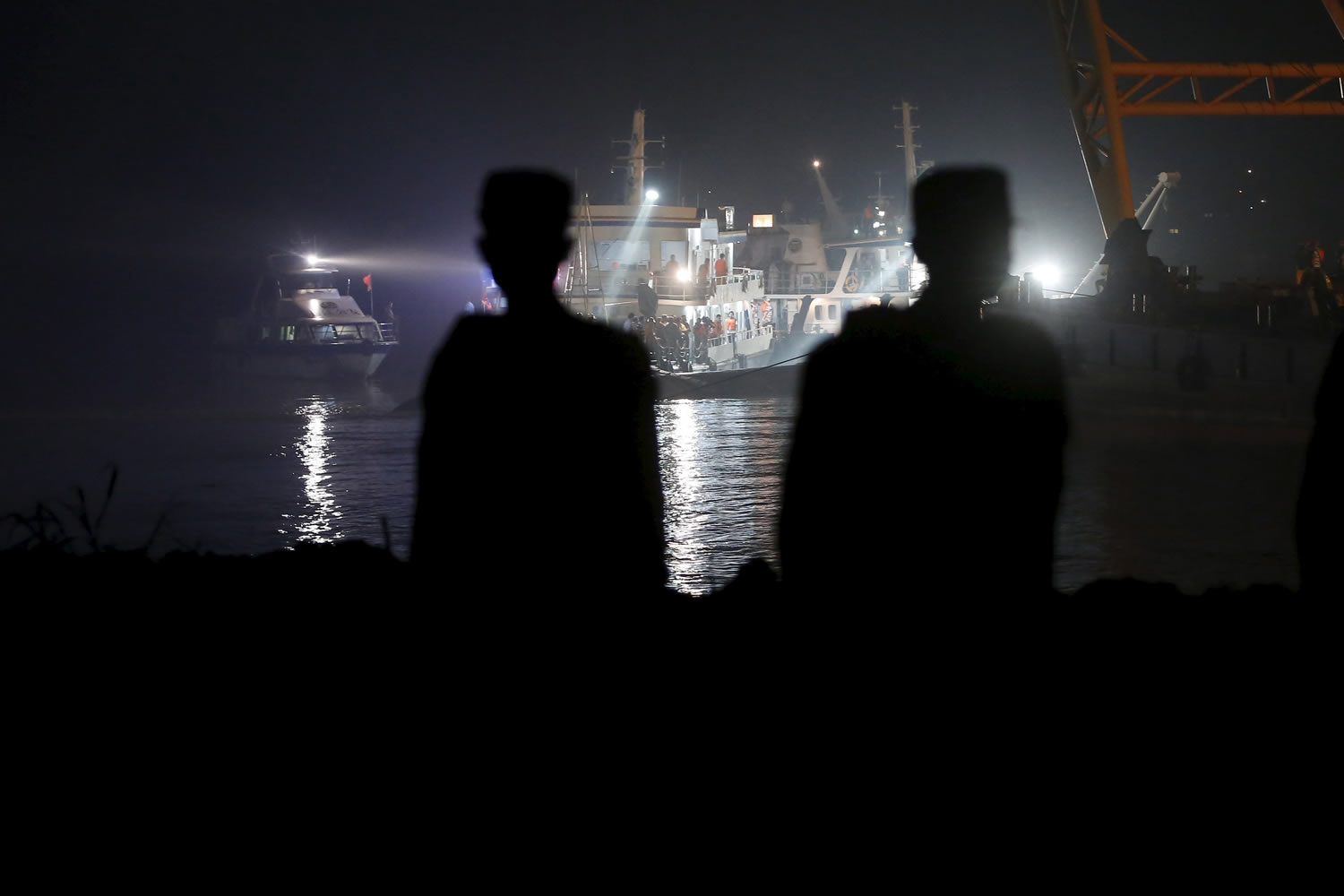 Ya son siete el número de muertos en el barco hundido en China