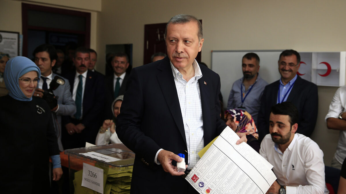 Revolución electoral en Turquía: Erdogan pierde la mayoría absoluta