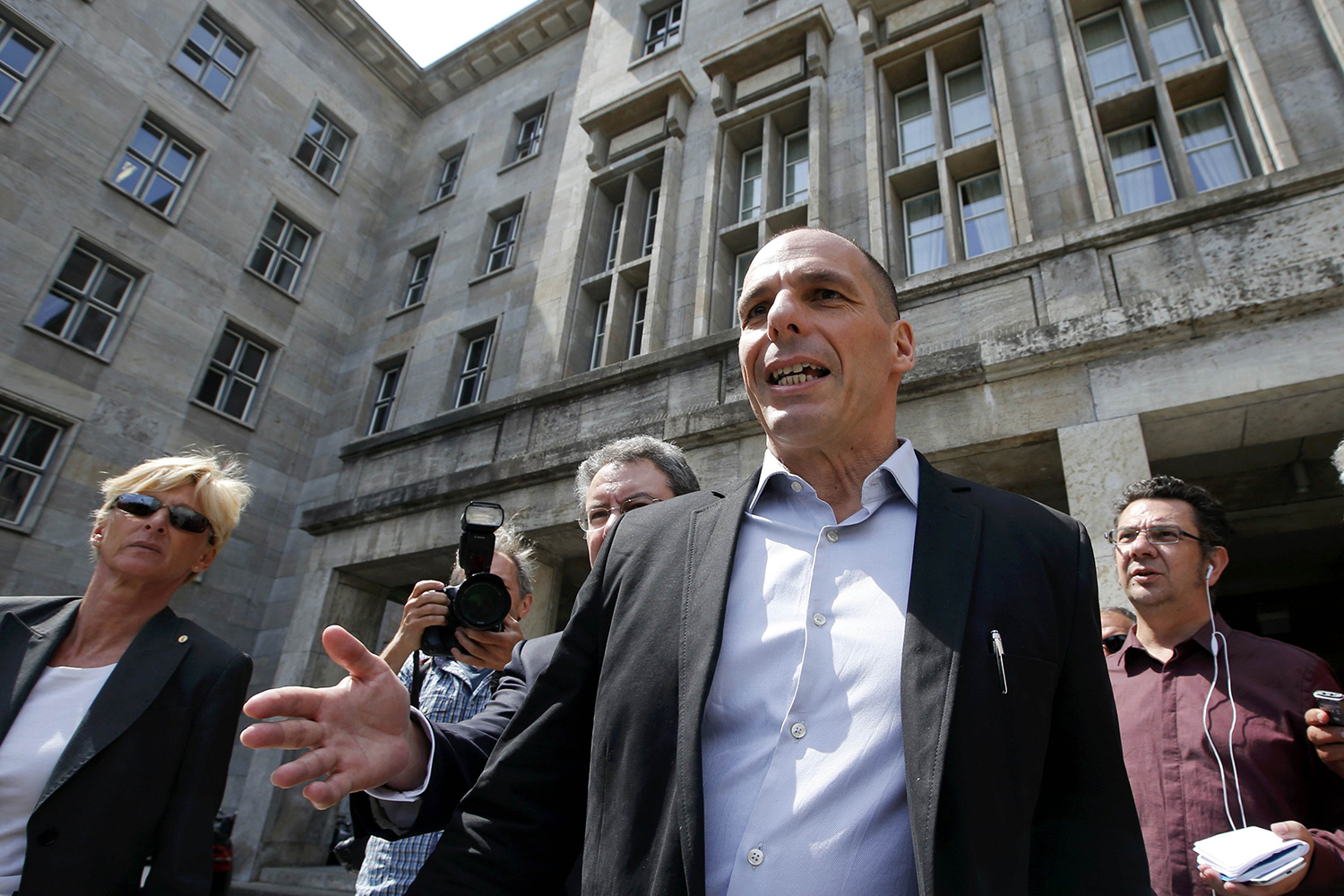 Grecia intenta ajustar sus propuestas a la de las instituciones