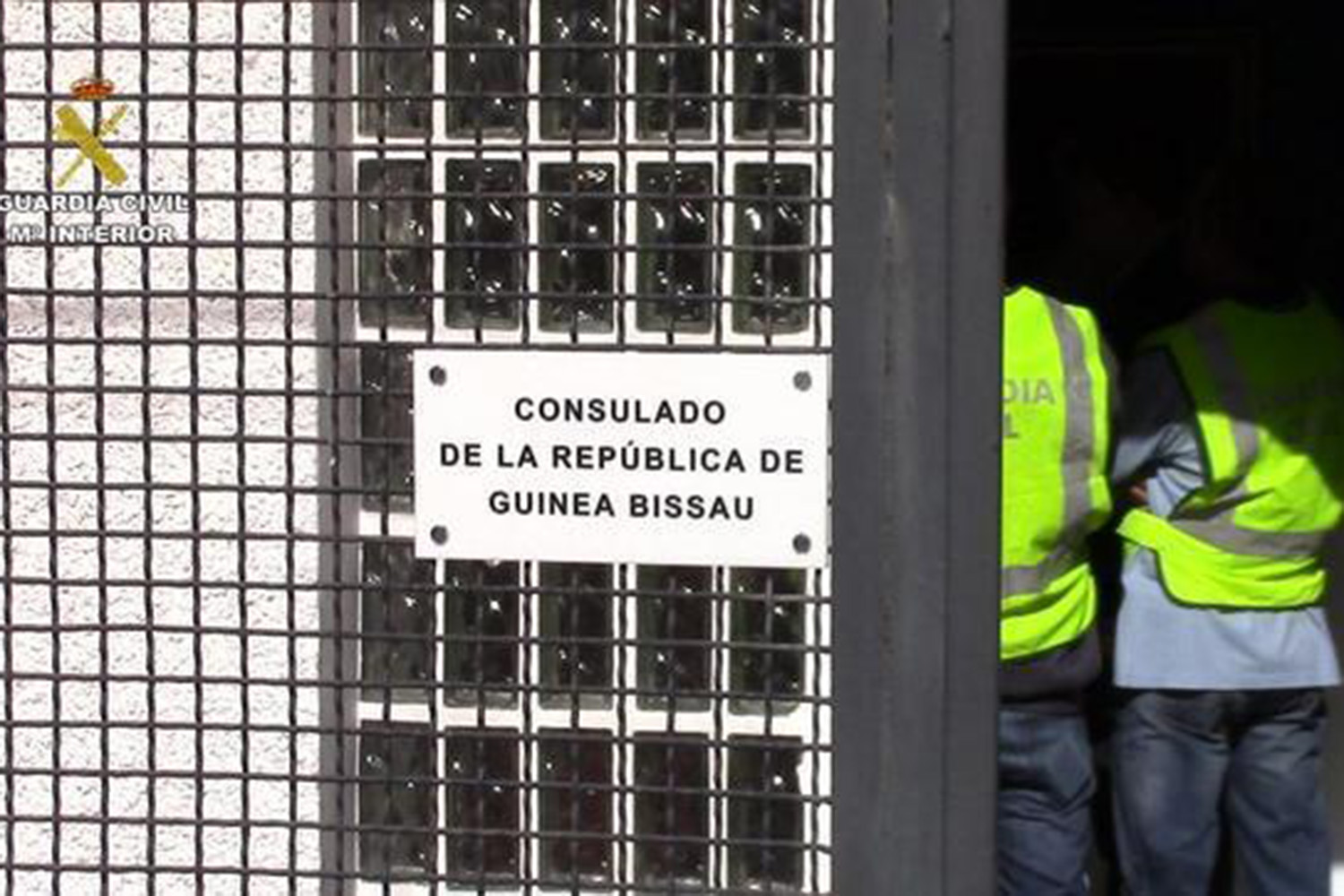Un argentino es detenido en España por hacerse pasar por cónsul de Guinea