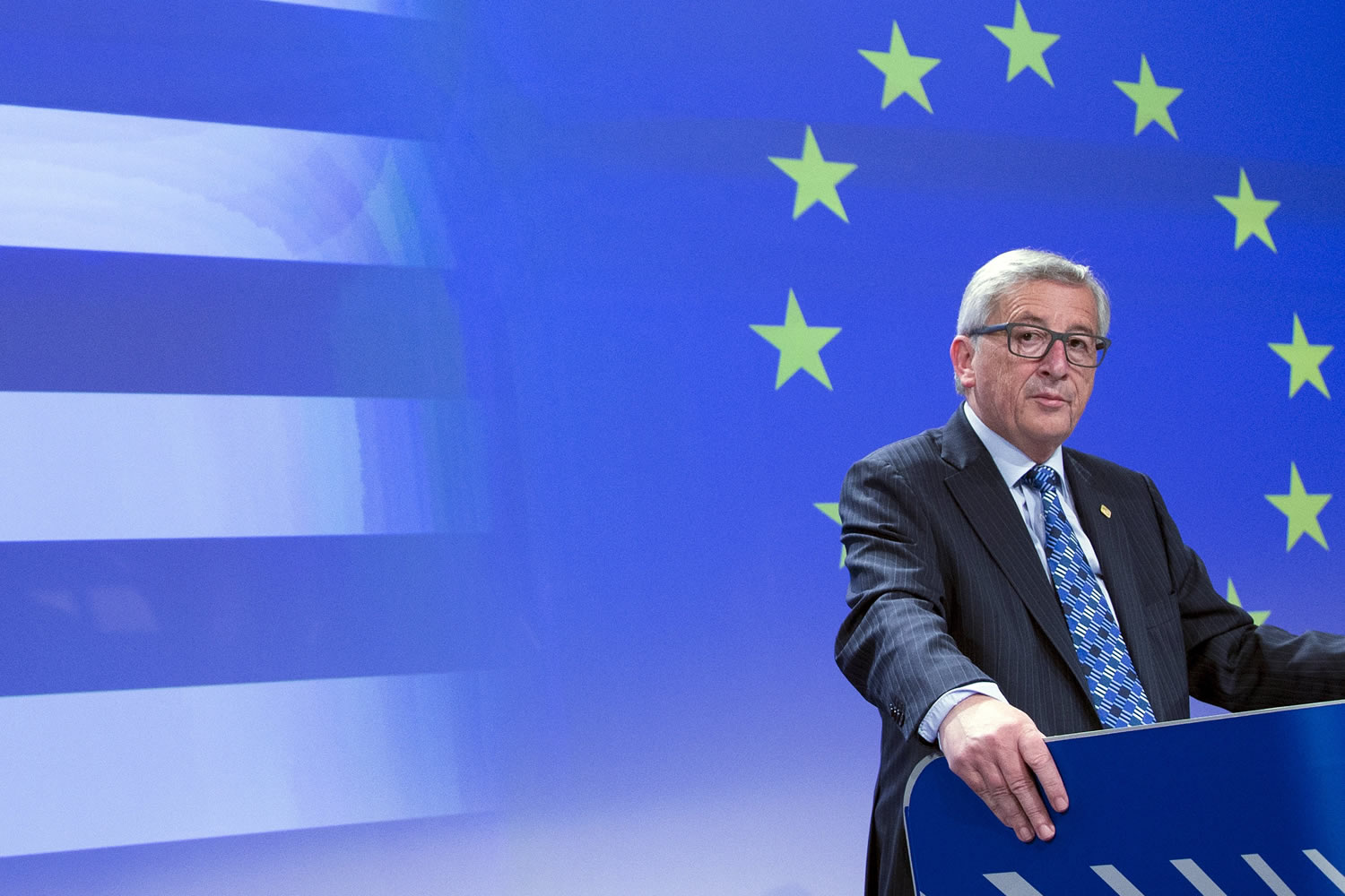 Juncker: «Les pido a los griegos, a los que amo profundamente, que voten que sí»