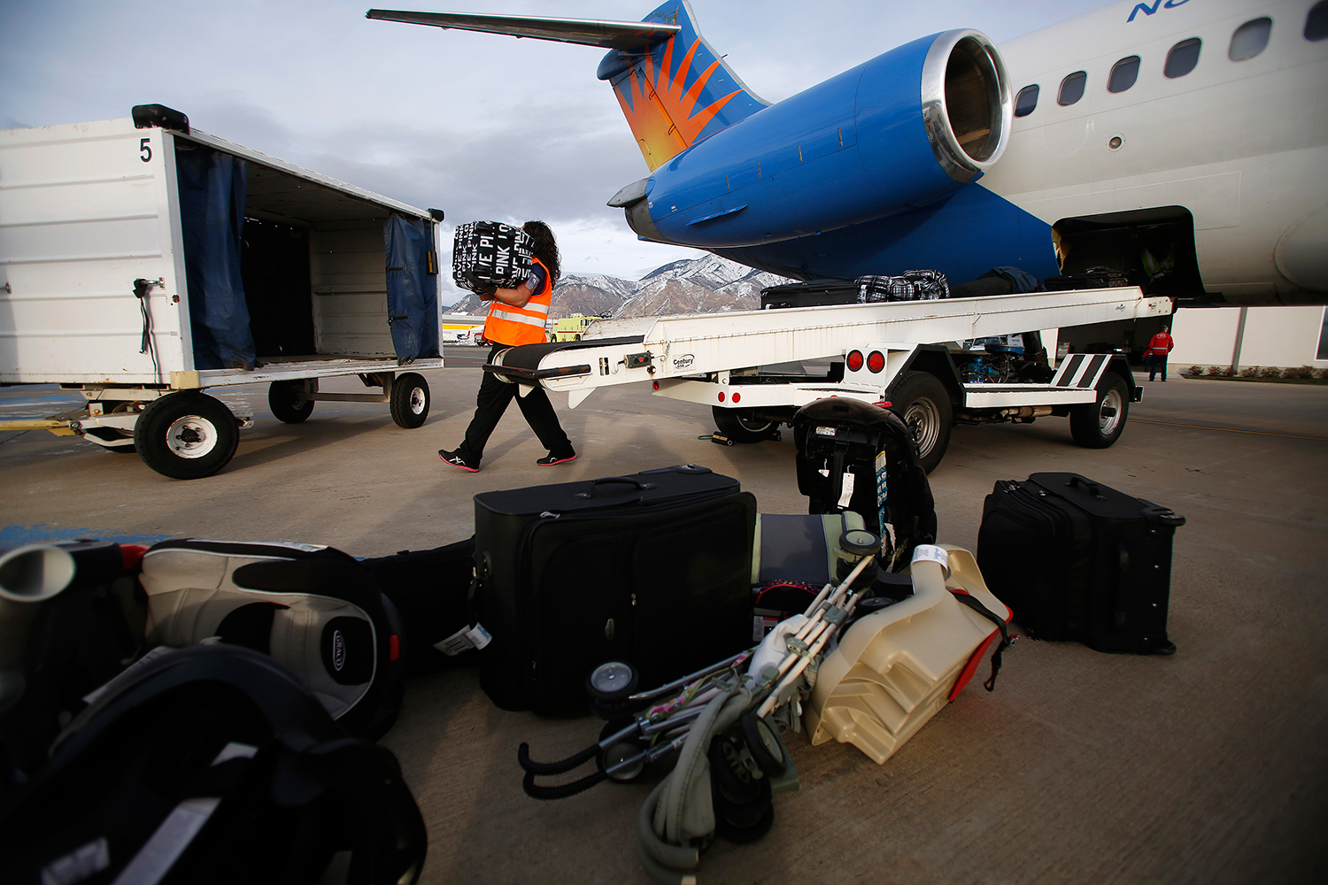 Las aerolíneas proponen que el equipaje de mano sea más pequeño