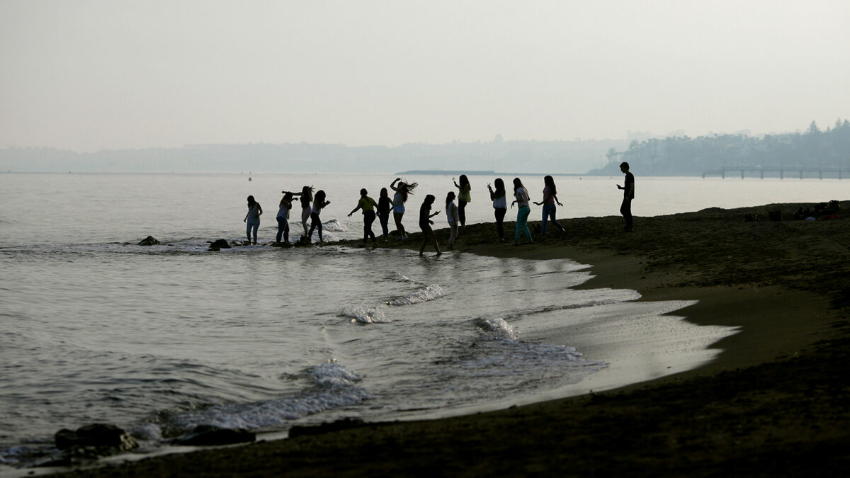 Cierran tres playas de Almería por una microalgas tóxicas