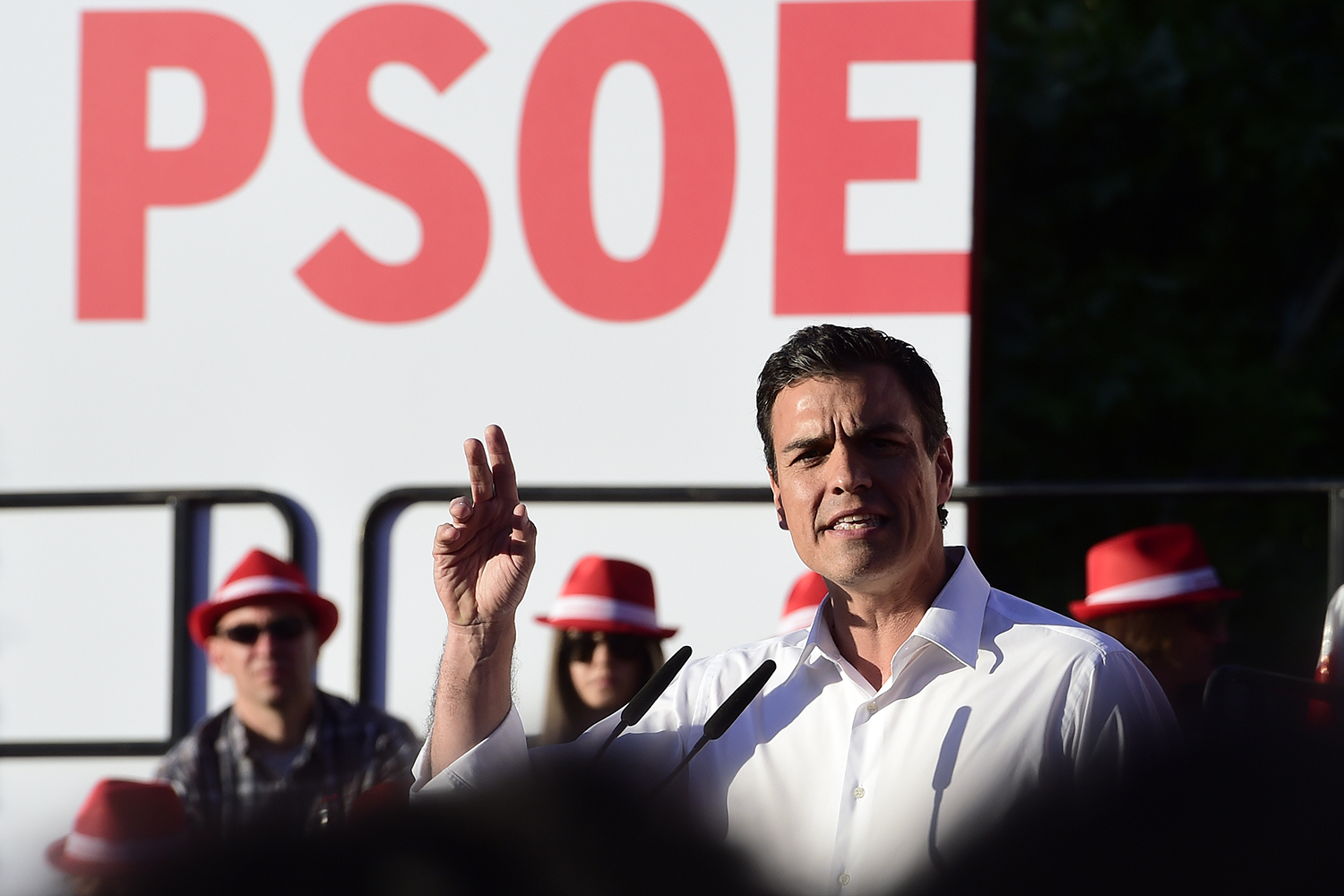 Pedro Sánchez se postula a la candidatura presidencial