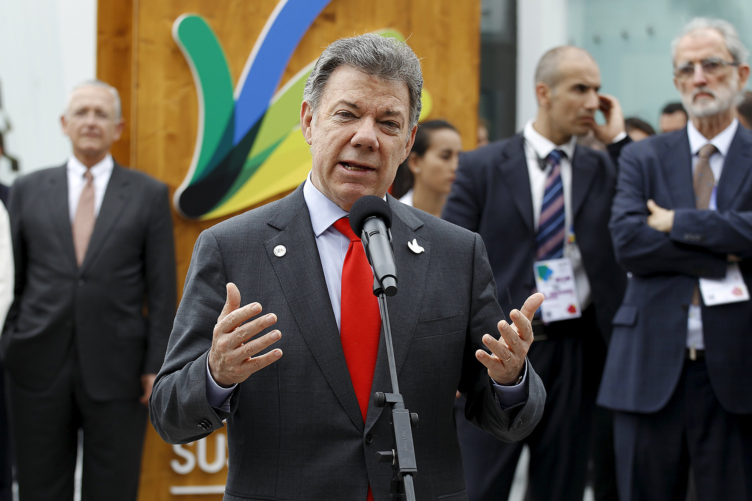 Juan Manuel Santos asegura que las FARC están cometiendo un ecocidio