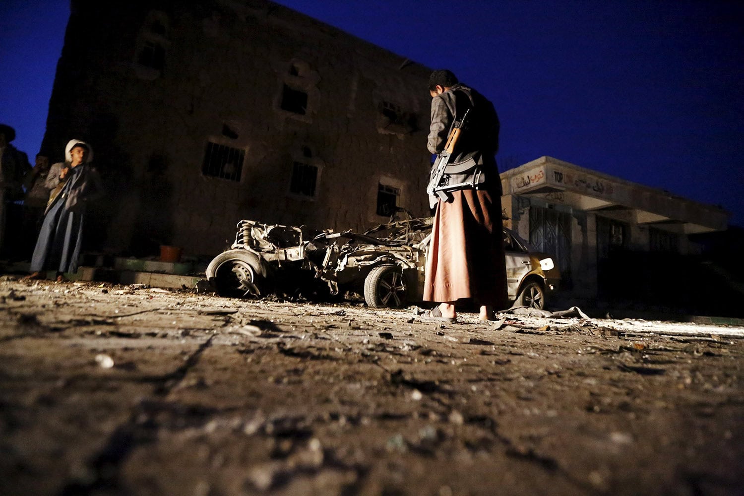 El Estado Islámico atenta cinco veces en la capital yemení