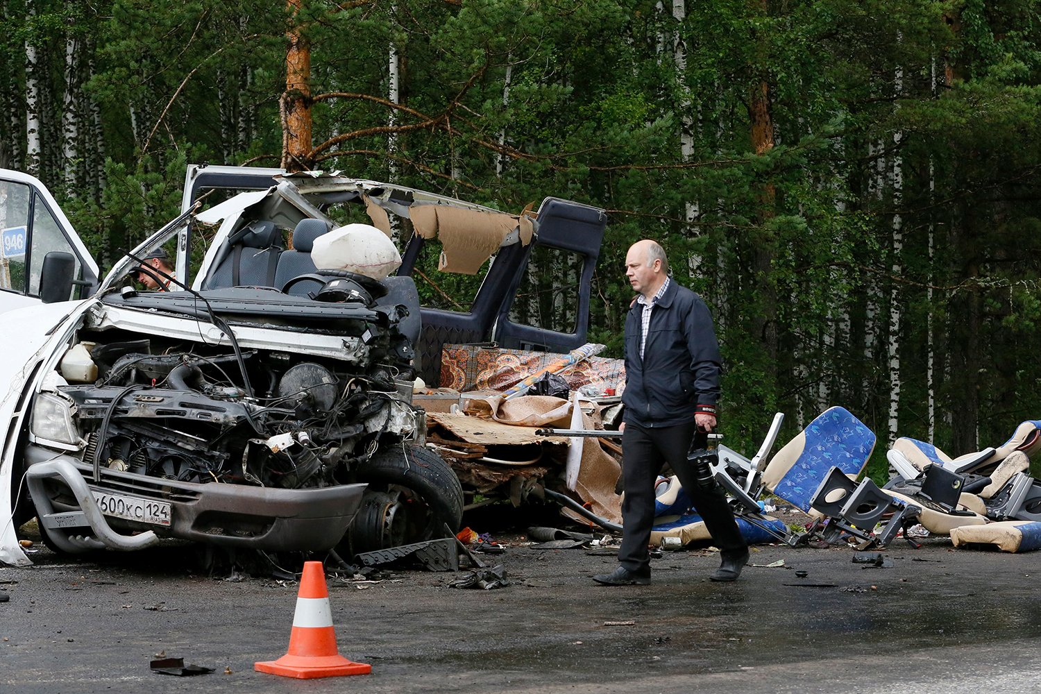 Espectacular accidente entre dos autobuses al sur de Siberia
