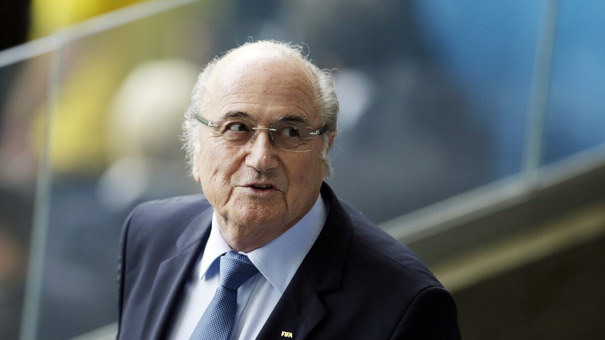 Joseph Blatter no asistirá a la final del Mundial femenino Canadá 2015