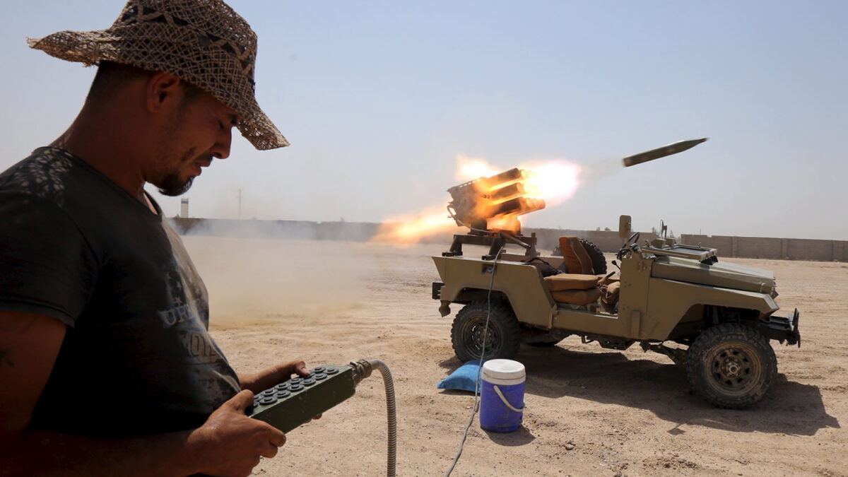 Las milicias chiíes toman el mando de la guerra en Irak y lanzan ofensiva contra el Estado Islámico