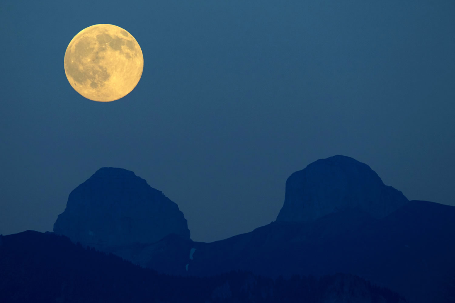 Esta noche llega el fenómeno astronómico conocido como Luna azul