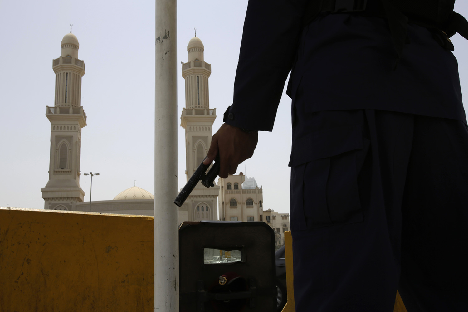 Arabia Saudí desmantela una red del Estado Islámico y arresta a más de 400 militantes
