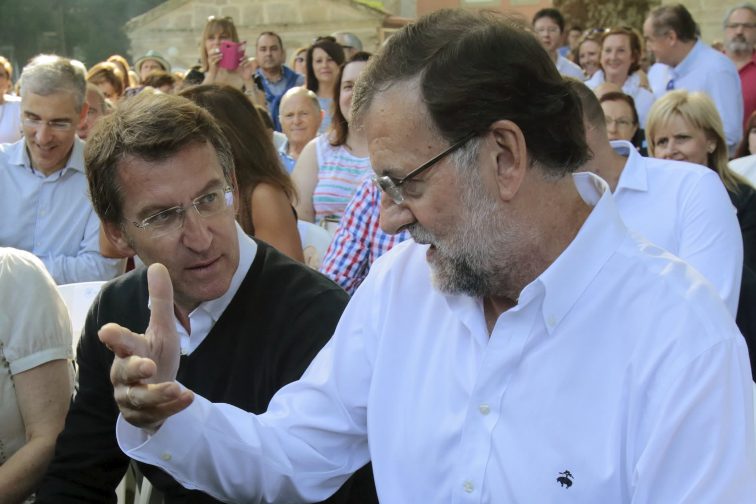 Rajoy abre el curso político con Feijoo denunciando una coalición electoral del PSOE y Podemos