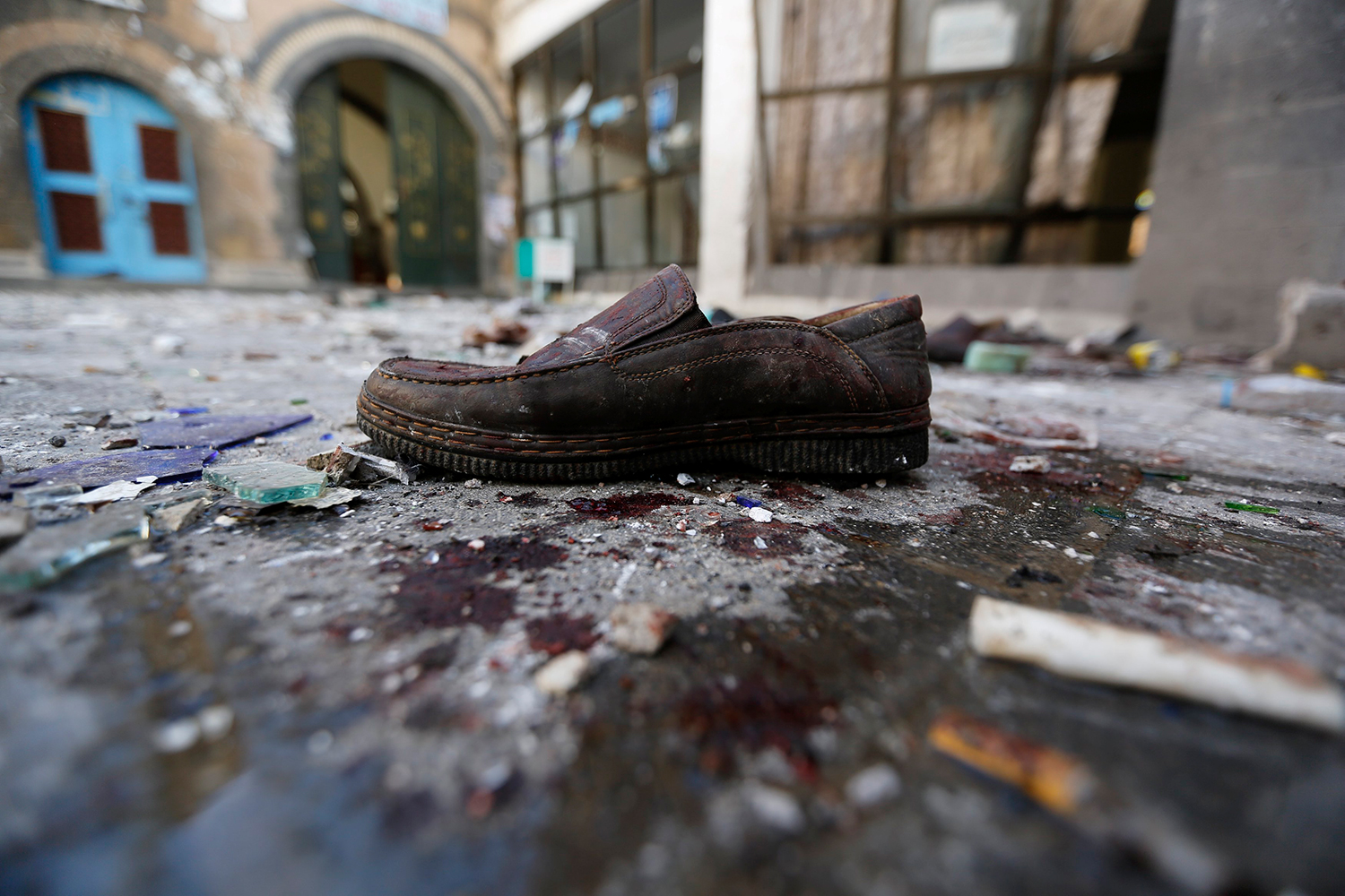Al menos 29 muertos por un atentado contra una mezquita en Yemen