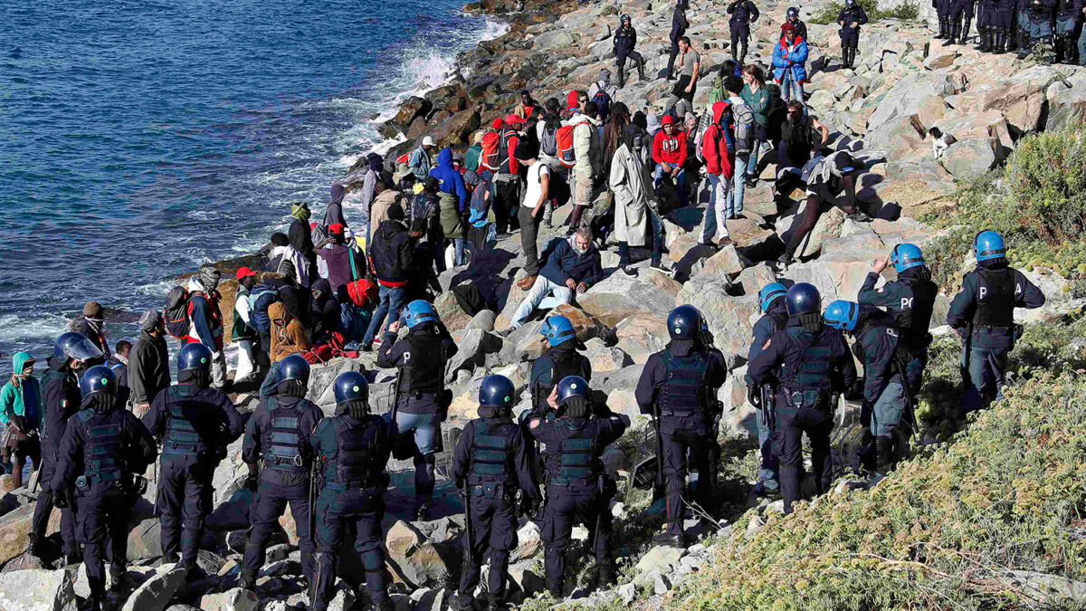 Tensión en Ventimiglia tras el desalojo de un campamento ilegal de refugiados