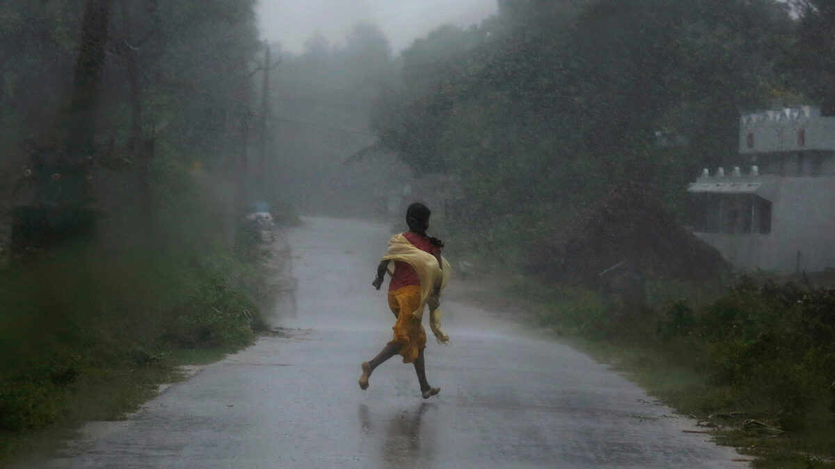 Una tormenta de rayos deja 22 muertos en la India