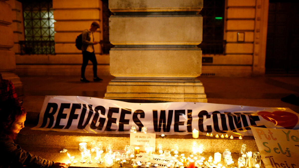 Francia y Reino Unido planean unirse a EEUU para atacar Siria y frenar el éxodo de refugiados