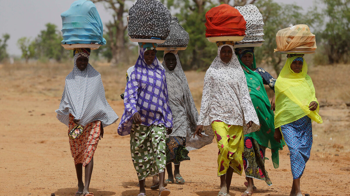 Rescatan a 241 mujeres y niños secuestrados por Boko Haram