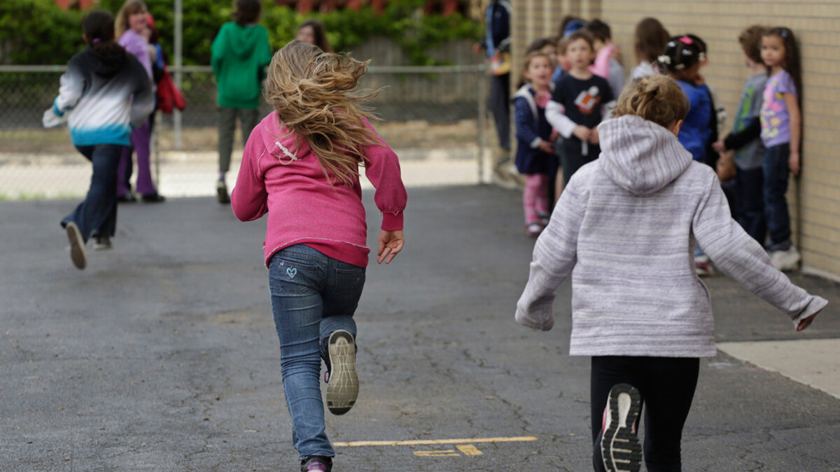 Un colegio ‘destierra’ a los niños obesos: están obligados a correr 1.7 kilómetros diarios