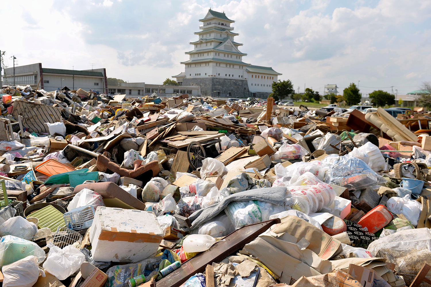 Las inundaciones en Japón arrastran 400 sacos de residuos contaminados de Fukushima