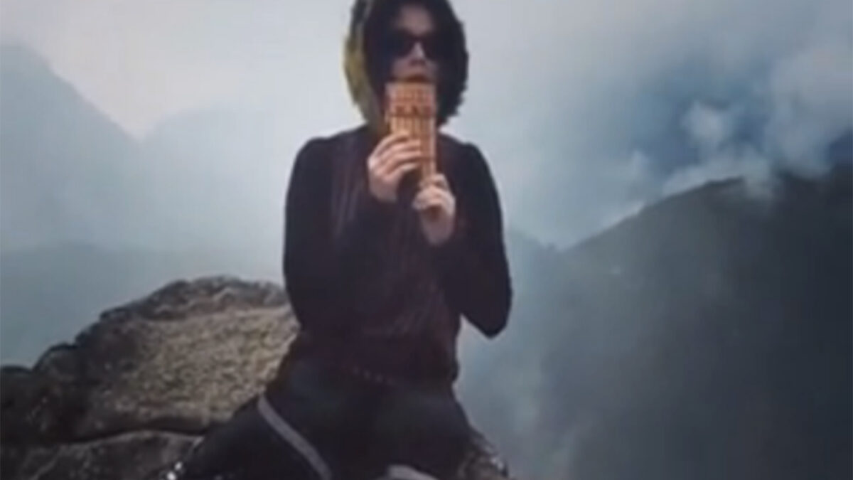 La cantante Katy Perry, poseída en el Machu Pichu