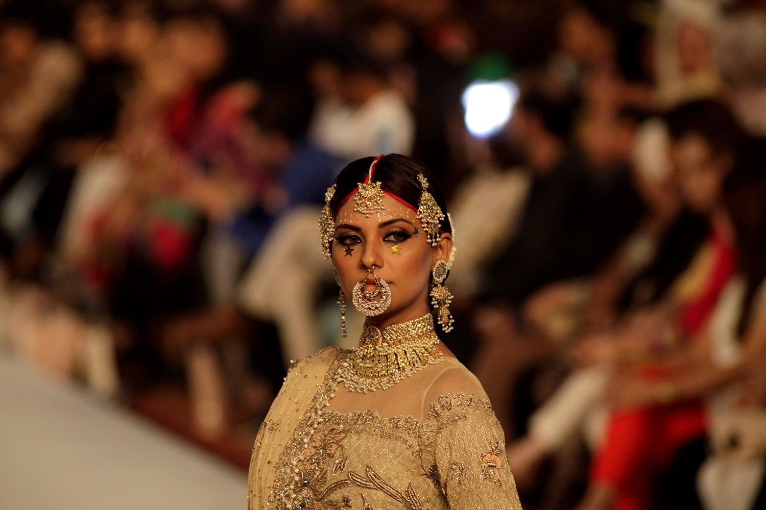 La histeria por la moda pakistaní dispara su industria un 79%