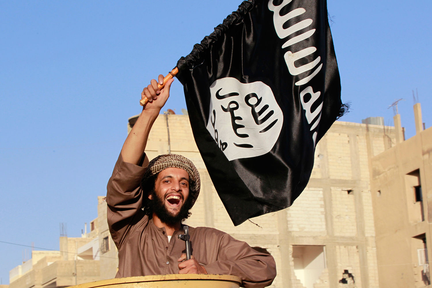 UE advierte del riesgo de "retorno masivo" de 5.000 yihadistas europeos combatiendo en Irak y Siria