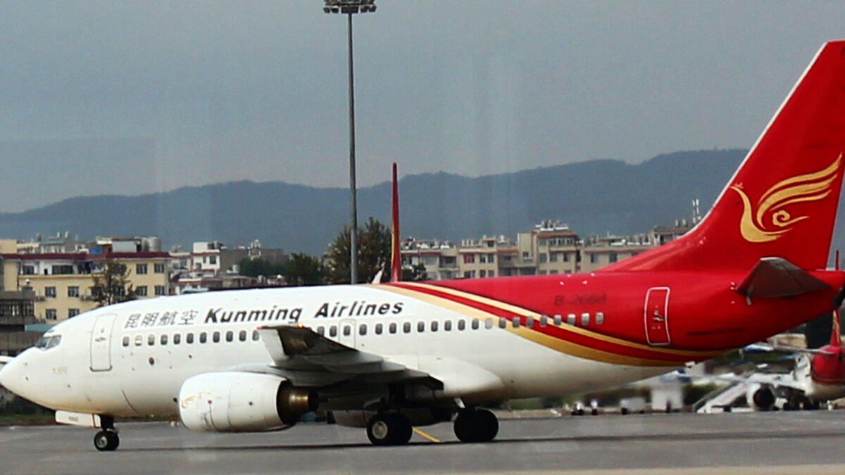 El polémico ‘ritual de iniciación’ a las azafatas de una aerolínea china
