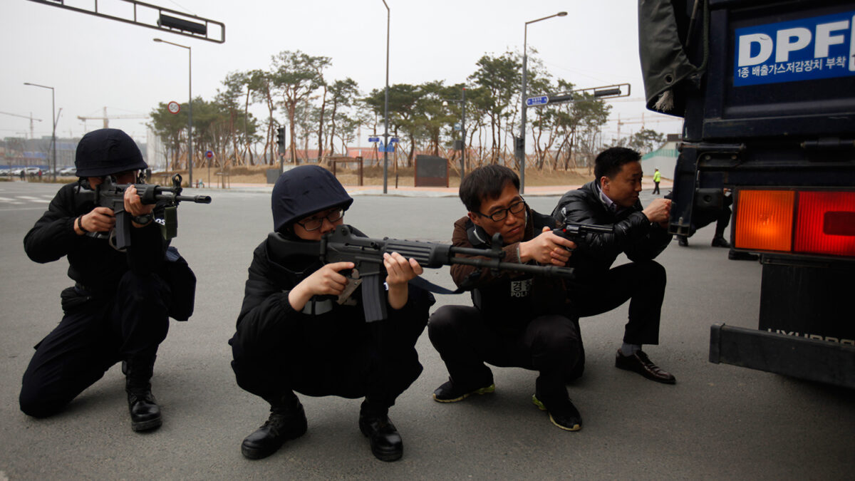 Cinco miembros del ISIL detenidos en Corea del Sur cuando intentaban conseguir material para bombas