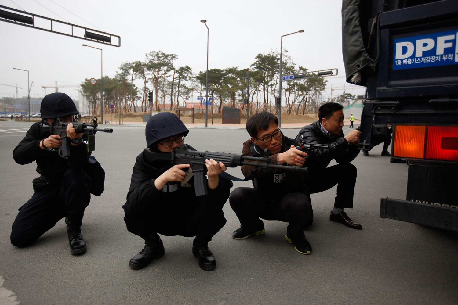 Cinco miembros del ISIL detenidos en Corea del Sur cuando intentaban conseguir material para bombas
