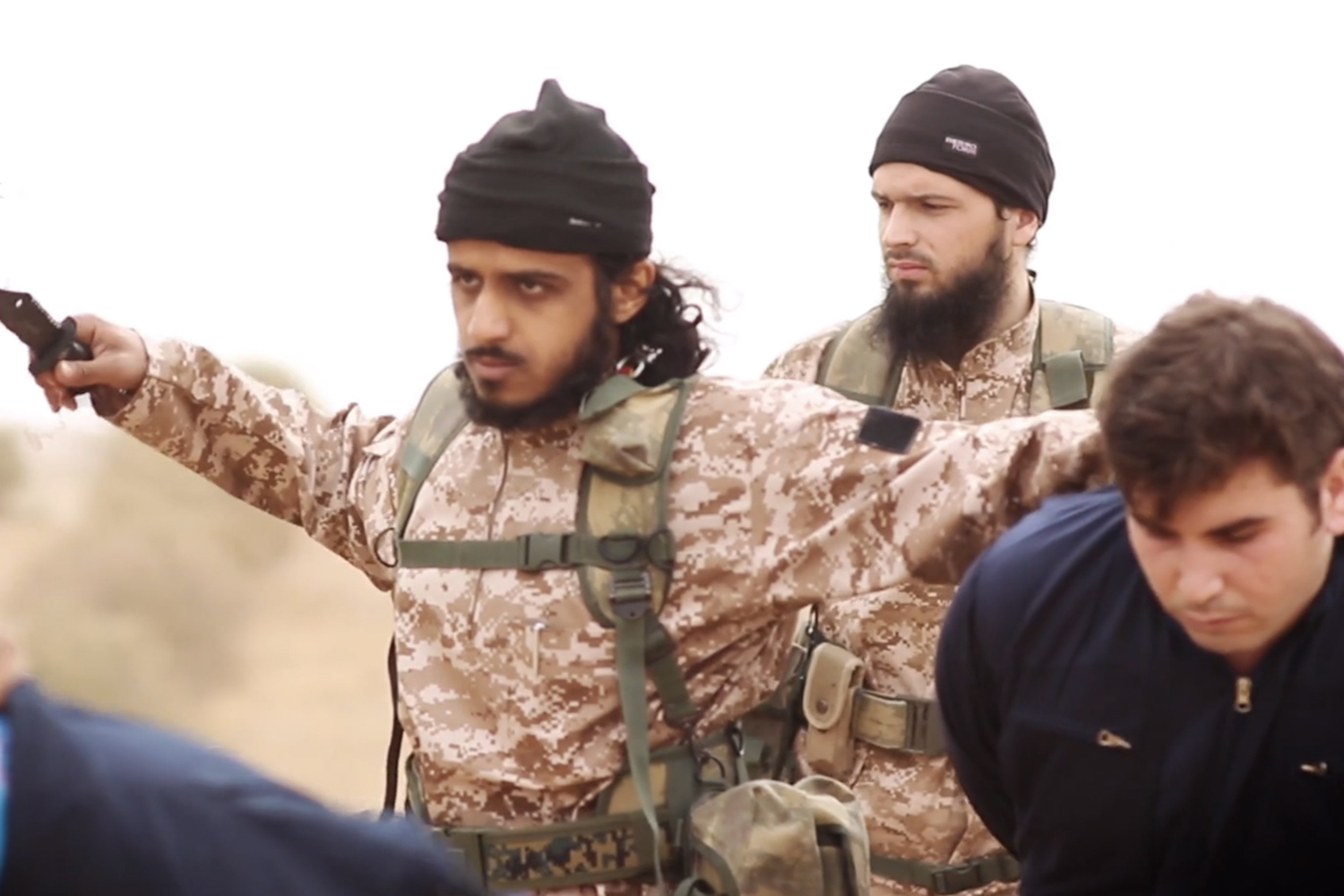 Yihadistas cortan las orejas a 42 ciudadanos por insultar al Estado Islámico