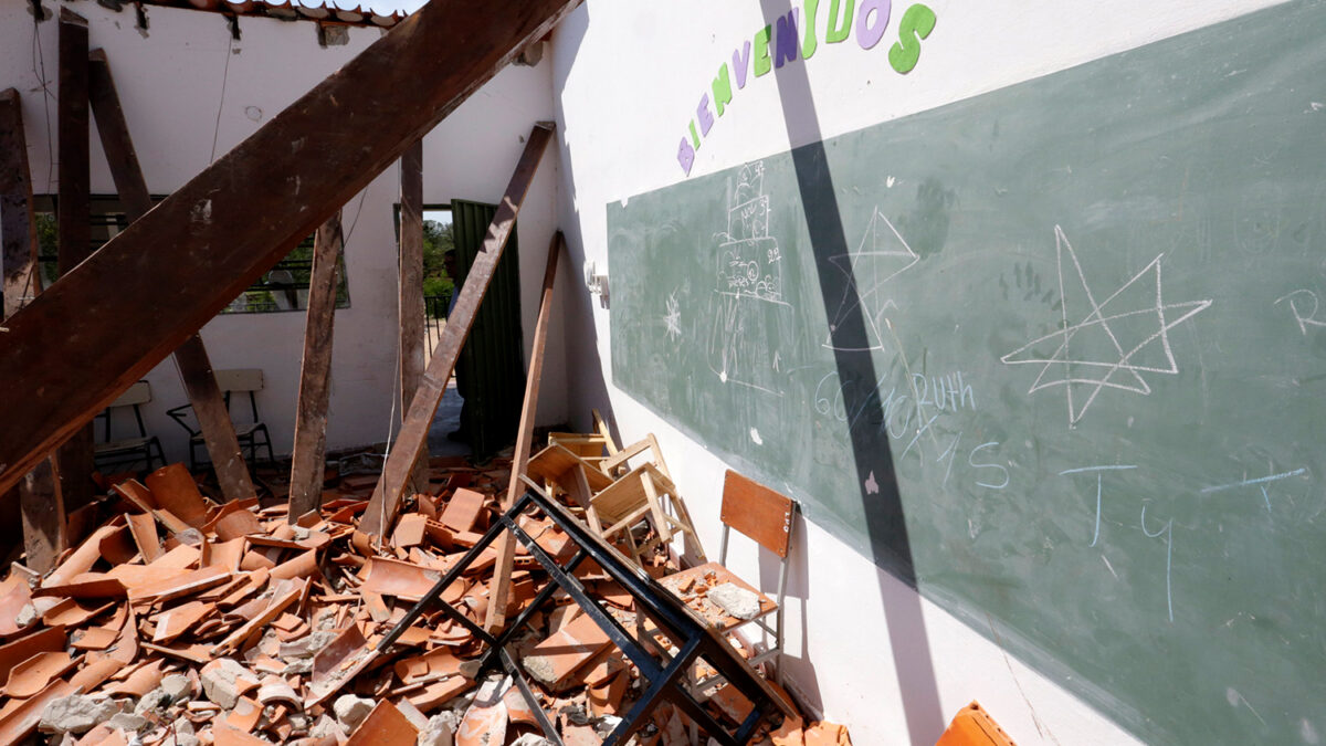 Se derrumba el techo de un colegio en Paraguay dejando a varios niños heridos