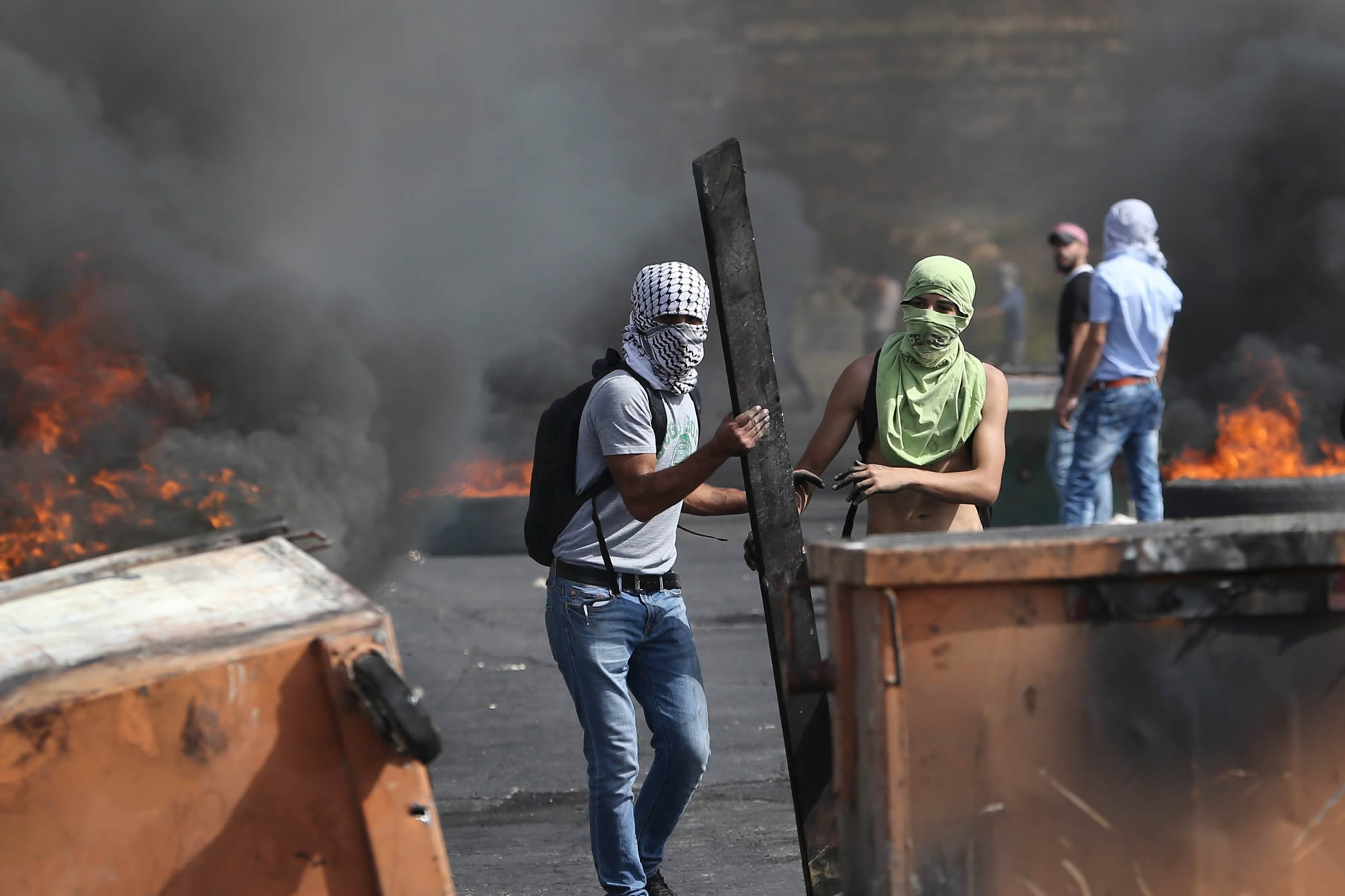 Una cadena de apuñalamientos de palestinos a policías israelíes agrava la Intifada de los Cuchillos
