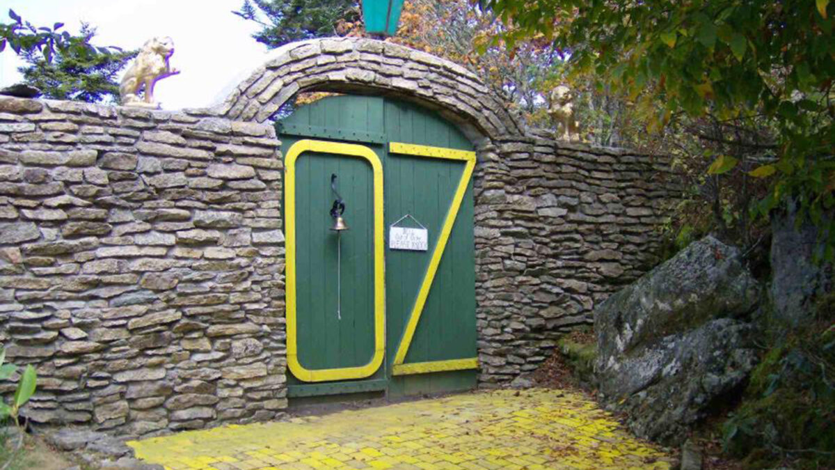 Este misterioso parque temático de ‘El Mago de Oz’ abre sus puertas sólo una vez al año