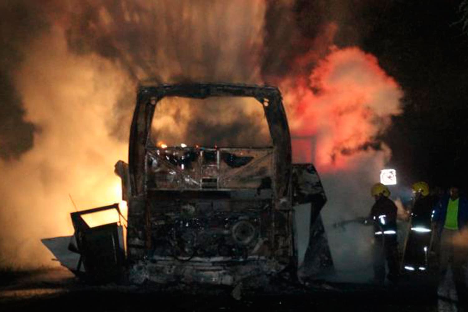 20 estudiantes mexicanos mueren calcinados en un accidente de tráfico