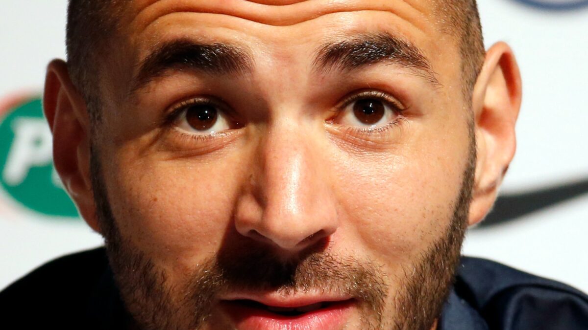 Benzema declara bajo arresto policial en la investigación por chantaje a Valbuena